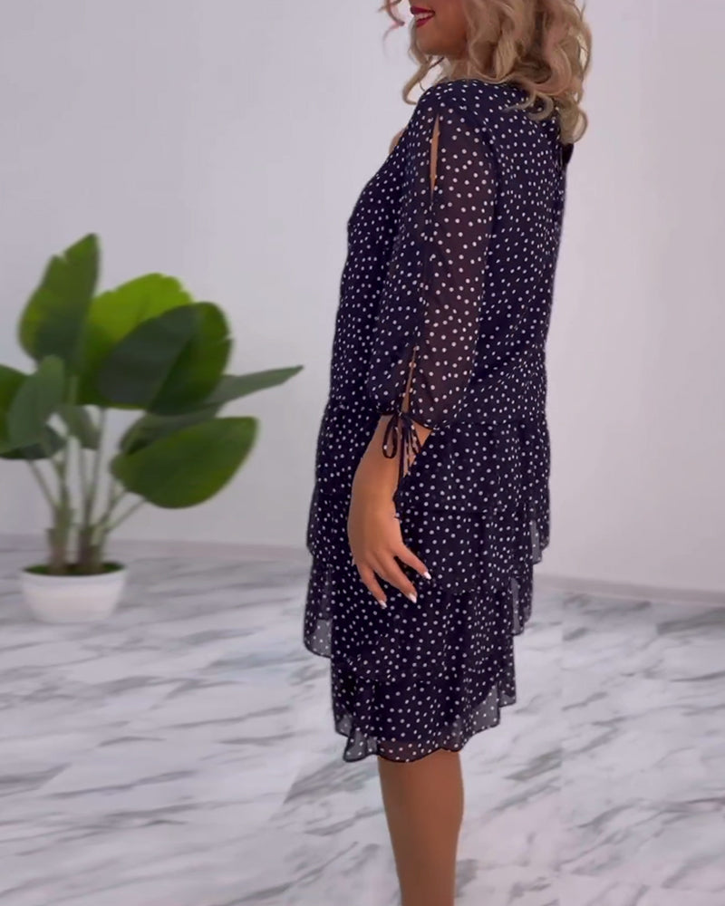 CLARA – ELEGANTE GEDEKTE POLKADOT-JURK